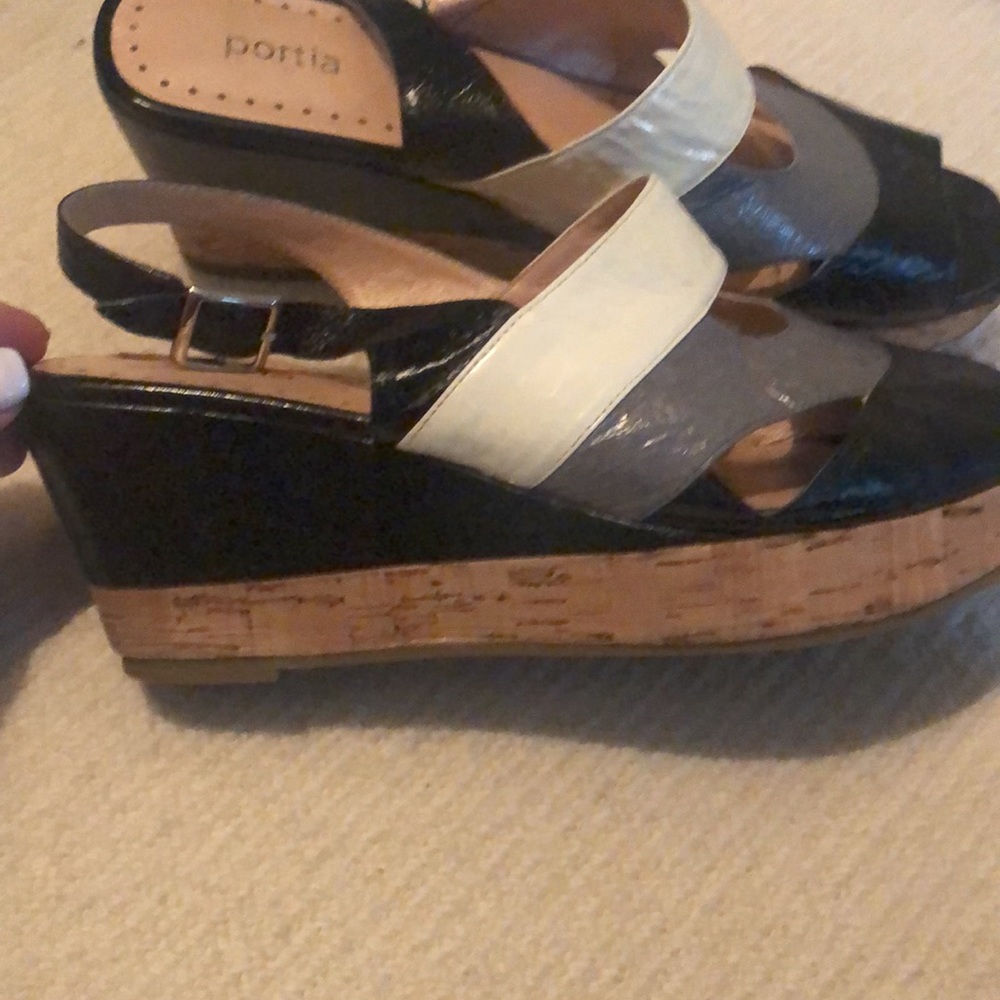 Color block wedge sandals